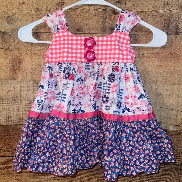 Beautiful floral girls dress - Picture 1 of 3